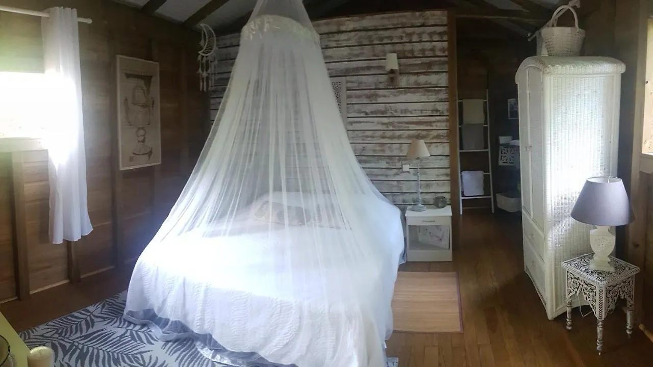 Pensee Creole Sainte-Rose Lodge