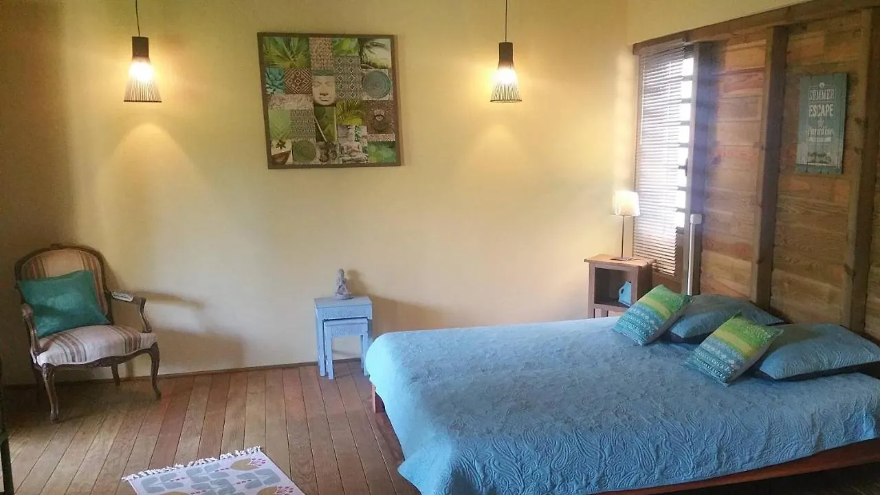 Pensee Creole Sainte-Rose Lodge
